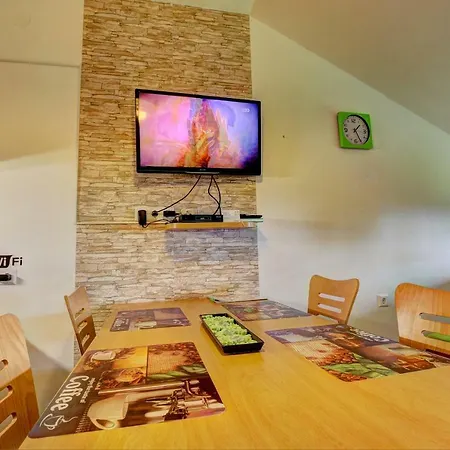 Apartment Apartma David Rogla *