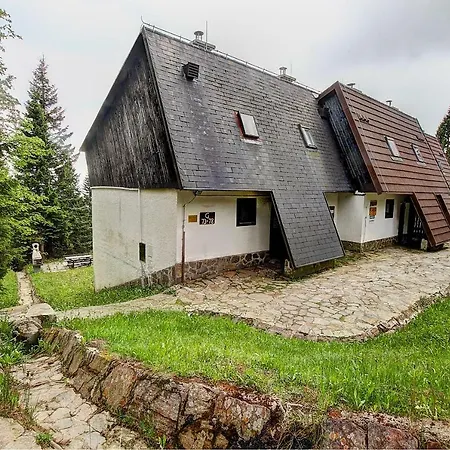 Apartma David Rogla アパート *